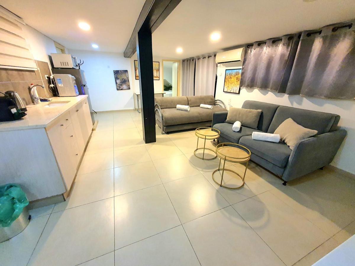 Barak Royal Suites 20 Sea View - ג'קוזי בחצר ומרפסות עם נוף לים Eilat Esterno foto